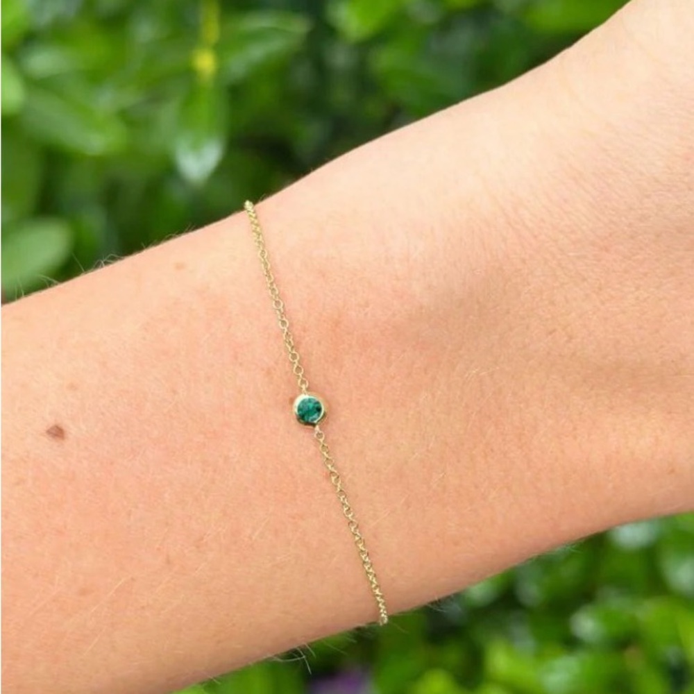 Single Emerald Bezel Bracelet